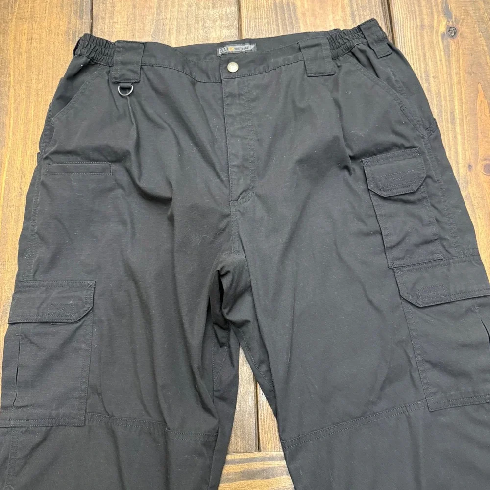 5.11 Tactical Men's Black double knee Cargo Pants Size 40x32 Workwear Outdoor